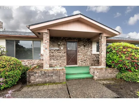2177 Firth Avenue Springfield OR 97477