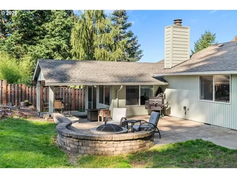 16804 SW Canby Court Beaverton OR 97007