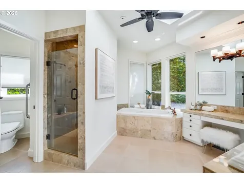 5770 Dogwood Drive Lake Oswego OR 97035