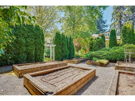 5770 Dogwood Drive Lake Oswego OR 97035