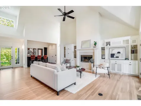 5770 Dogwood Drive Lake Oswego OR 97035