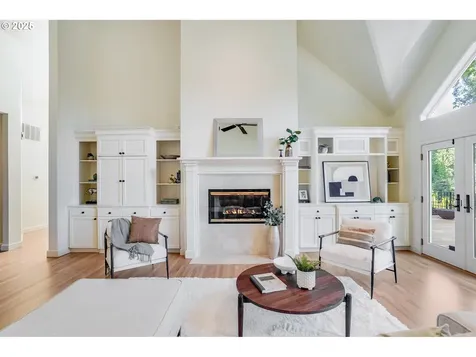 5770 Dogwood Drive Lake Oswego OR 97035