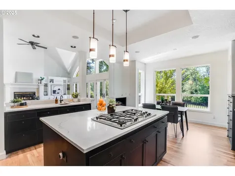 5770 Dogwood Drive Lake Oswego OR 97035