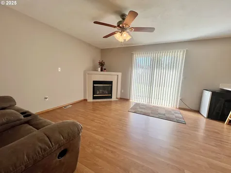 112 NE 11th Street Hermiston OR 97838