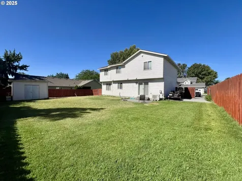 112 NE 11th Street Hermiston OR 97838