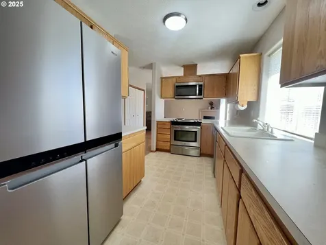 112 NE 11th Street Hermiston OR 97838