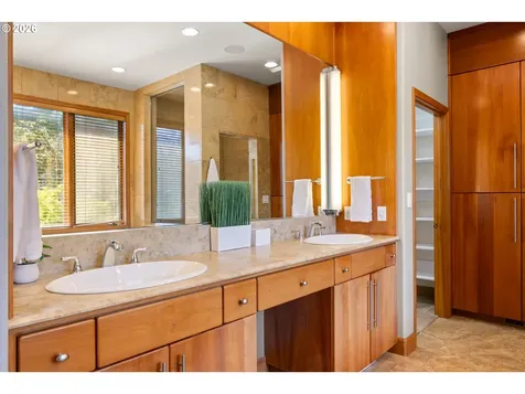 268 SW Forest Cove Road West Linn OR 97068