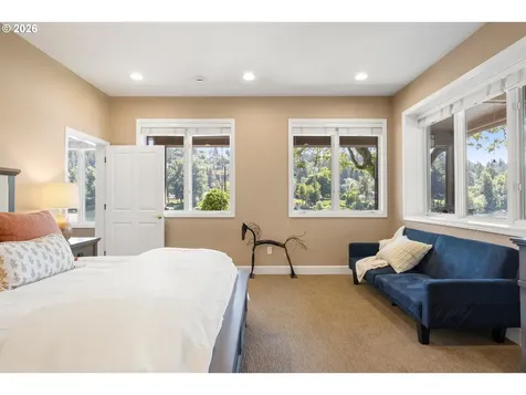 268 SW Forest Cove Road West Linn OR 97068