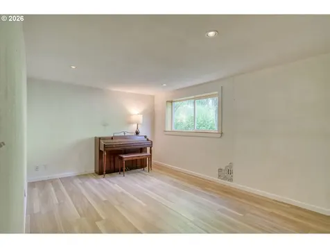 69723 Nicolai Cutoff Road Rainier OR 97048
