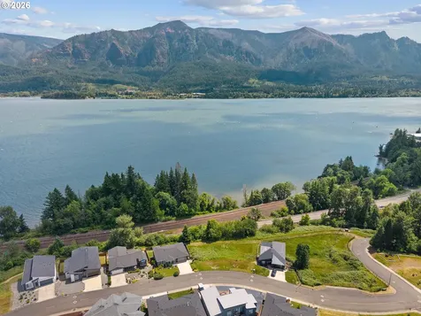 200 Lower Basso Circle Stevenson WA 98648