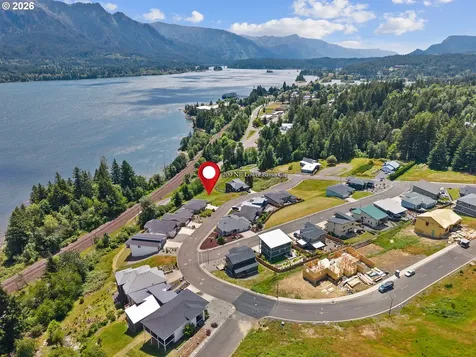200 Lower Basso Circle Stevenson WA 98648