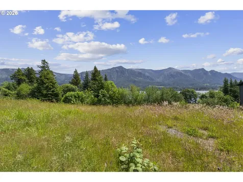 200 Lower Basso Circle Stevenson WA 98648
