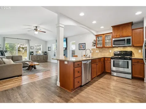 2740 Nina Place Hubbard OR 97032