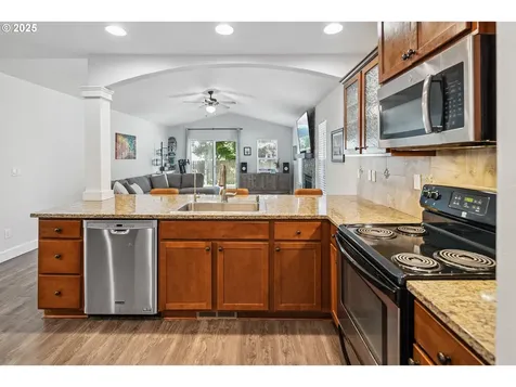 2740 Nina Place Hubbard OR 97032