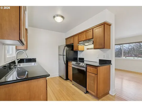 2301 SE Caruthers Street Portland OR 97214