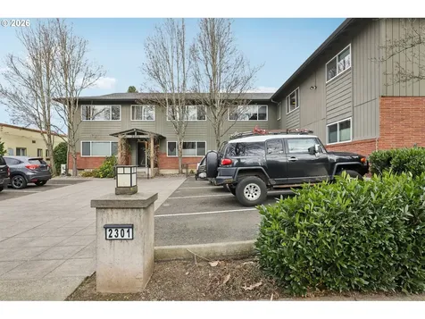 2301 SE Caruthers Street Portland OR 97214