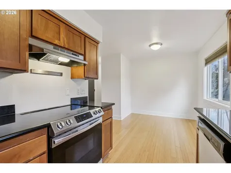 2301 SE Caruthers Street Portland OR 97214