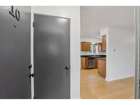 2301 SE Caruthers Street Portland OR 97214