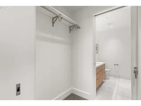 550 SW 10th Avenue Portland OR 97205