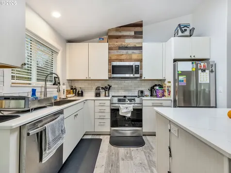 320 South Street Astoria OR 97103