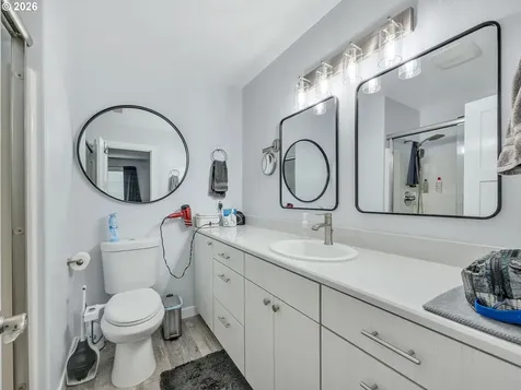 320 South Street Astoria OR 97103