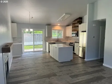 320 South Street Astoria OR 97103