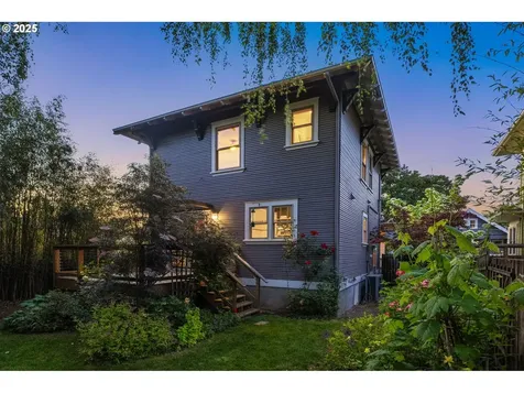 3422 SE Grant Court Portland OR 97214
