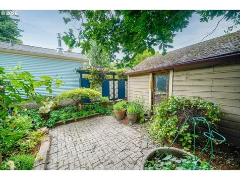404 SW 6th Street Corvallis OR 97333