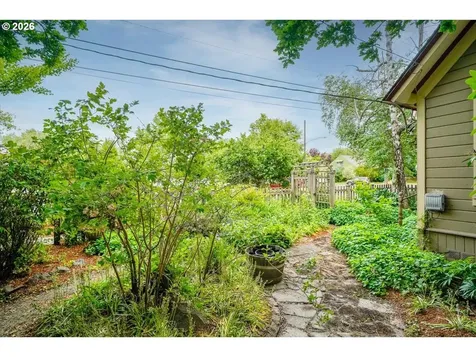 404 SW 6th Street Corvallis OR 97333