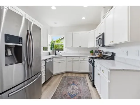 373 Camrin Loop Creswell OR 97426