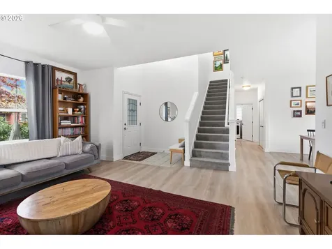 373 Camrin Loop Creswell OR 97426