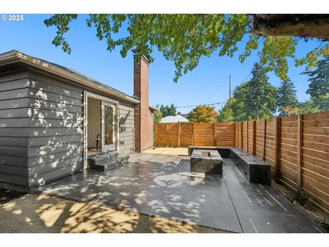 7307 N Stanford Avenue Portland OR 97203
