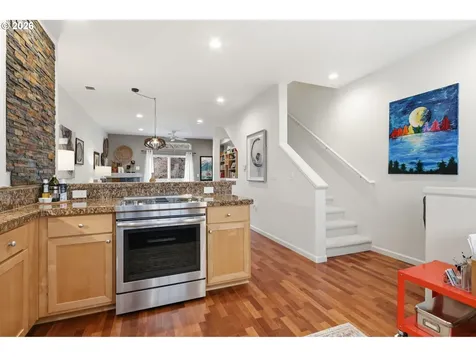 10308 SW Hollyridge Lane Beaverton OR 97005