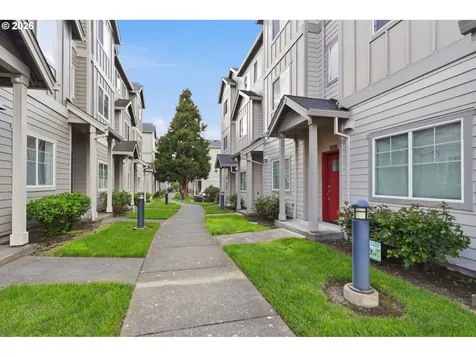 10308 SW Hollyridge Lane Beaverton OR 97005