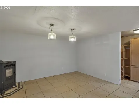 376 Olalla Road Toledo OR 97391