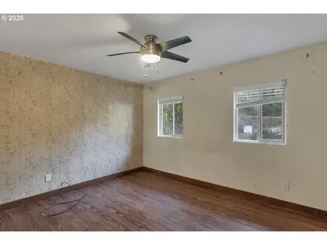 376 Olalla Road Toledo OR 97391