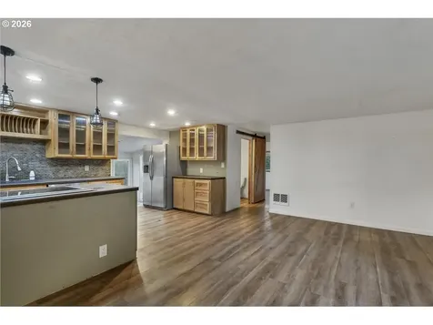376 Olalla Road Toledo OR 97391