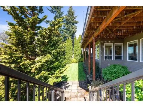 2393 Taylor Drive West Linn OR 97068