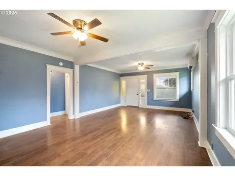 1006 Stillwell Avenue Tillamook OR 97141