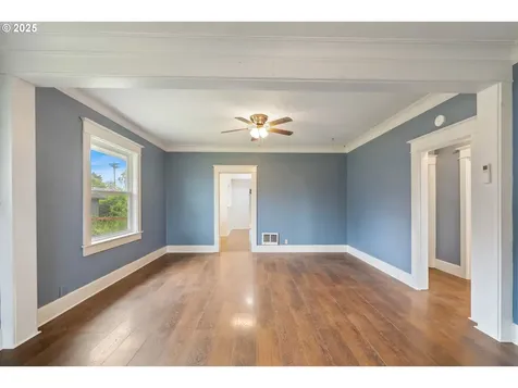 1006 Stillwell Avenue Tillamook OR 97141