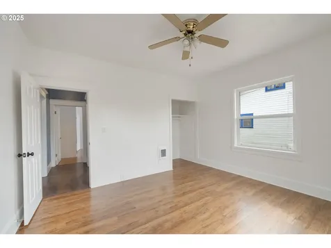 1006 Stillwell Avenue Tillamook OR 97141