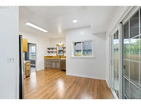 1006 Stillwell Avenue Tillamook OR 97141