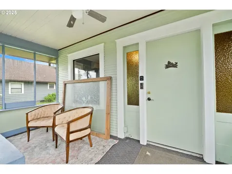 1006 Stillwell Avenue Tillamook OR 97141