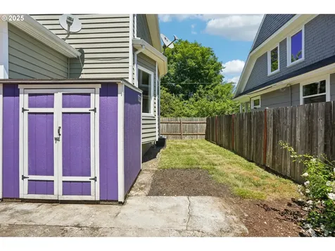 5018 N Vanderbilt Street Portland OR 97203