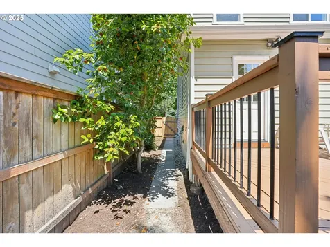 5018 N Vanderbilt Street Portland OR 97203