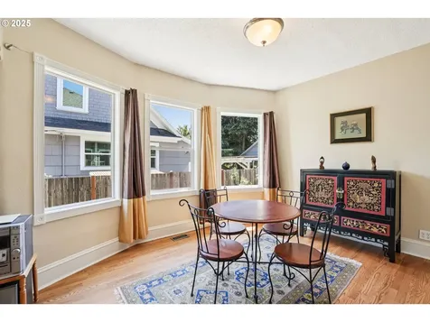 5018 N Vanderbilt Street Portland OR 97203