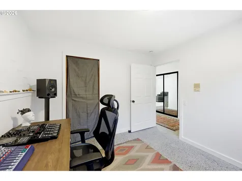 3595 SE 1st Street Gresham OR 97080