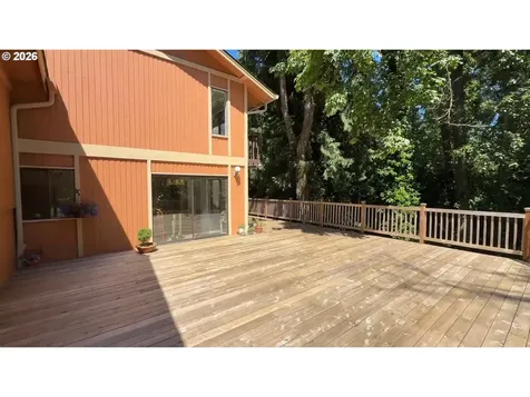 3595 SE 1st Street Gresham OR 97080