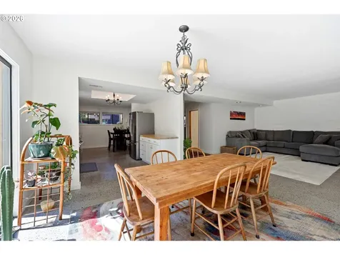 3595 SE 1st Street Gresham OR 97080
