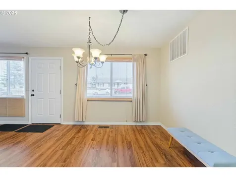 1532 Johnson Street North Bend OR 97459